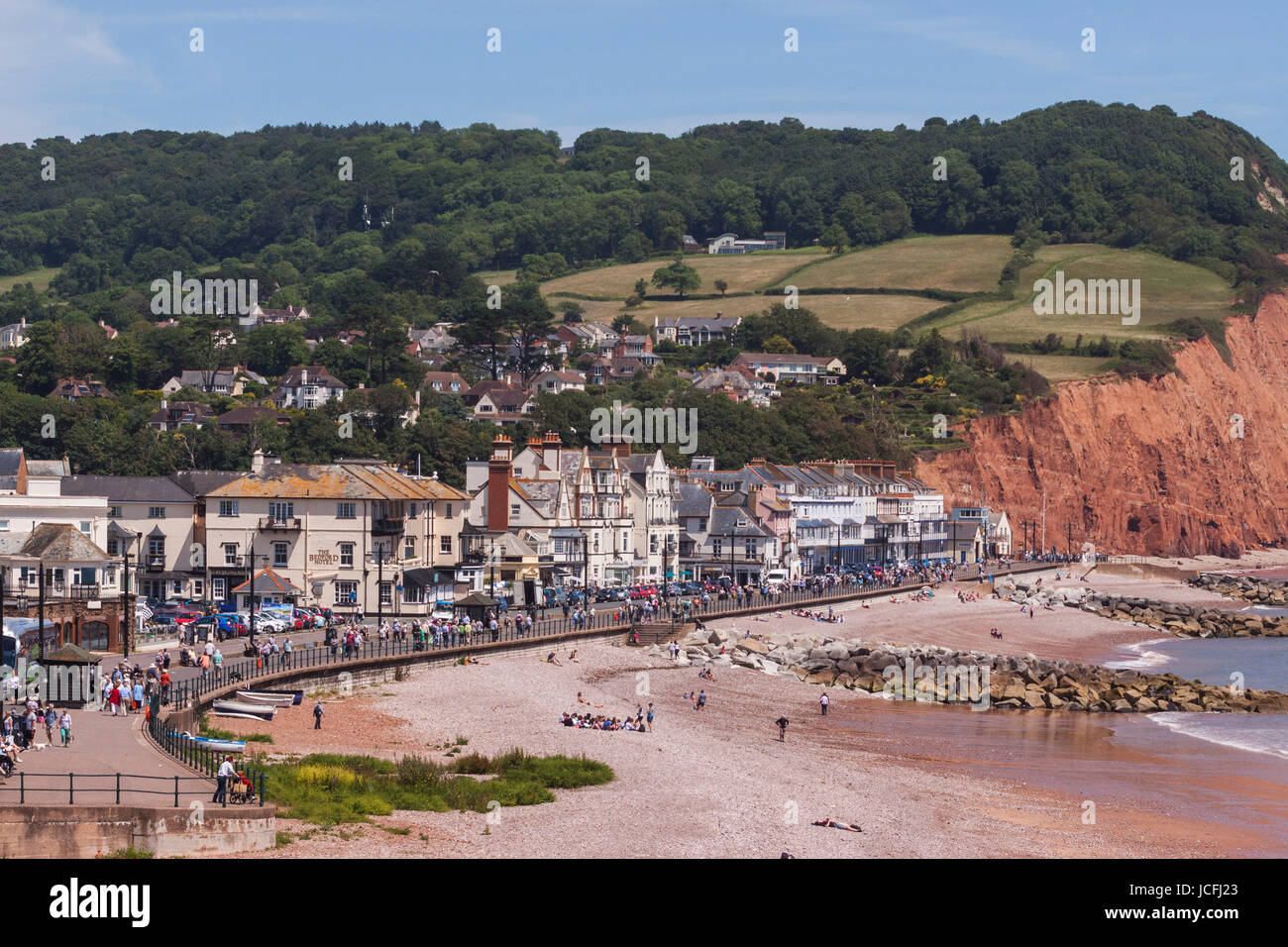 View from Connaught Gardens along the esplanade and seafront of