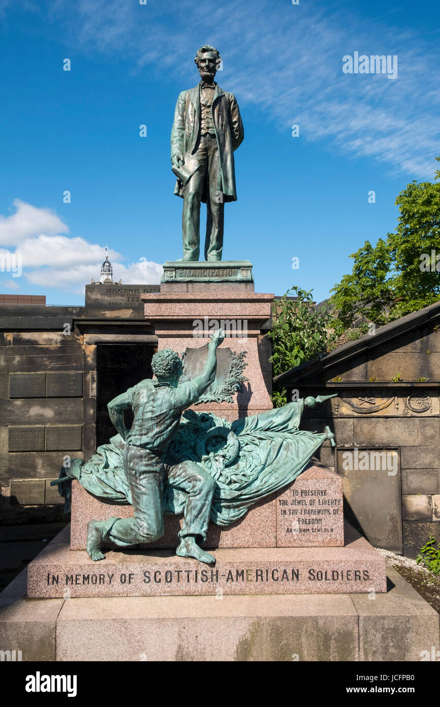 Statue of Abraham Lincoln in Old Cartoon Cemetery in Edinburgh, Scotland , United Kingdom Stock Photo