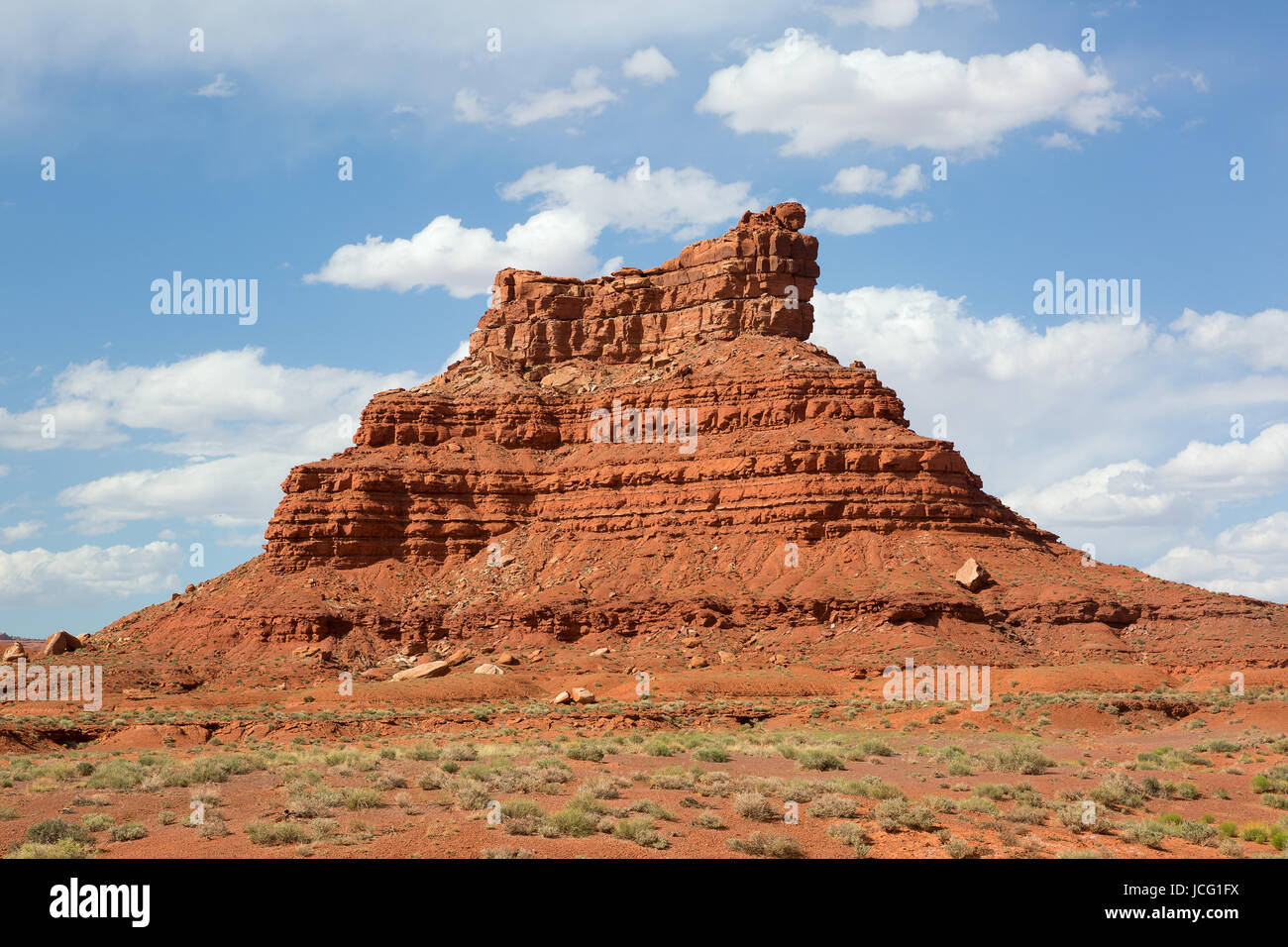 red rock mesa in the desert Stock Photo Alamy