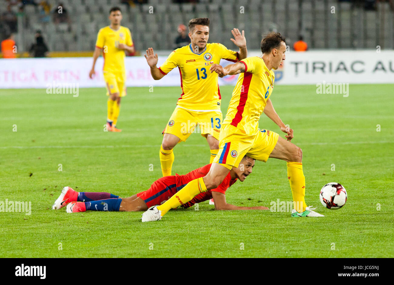 Romania's Vlad Chiricheș (L) in action during the Romania vs Chile friendly, Cluj-Napoca, Romania - 13 June 2017 Stock Photo