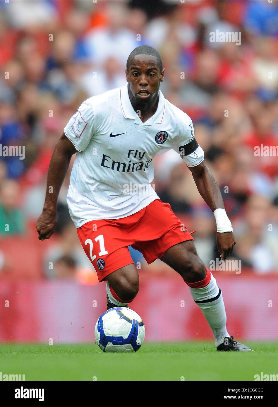 JEANEUDES MAURICE PARIS SAINTGERMAIN GLASGOW RANGERS V PARIS SAINT