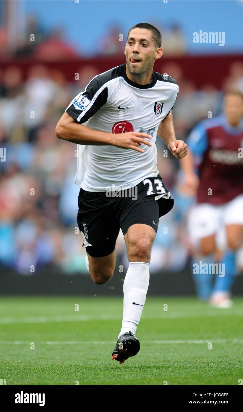 CLINT DEMPSEY FULHAM FC ASTON VILLA V FULHAM FC VILLA PARK, BIRMINGHAM, ENGLAND 30 August 2009 DIZ100845     WARNING! This Photograph May Only Be Used For Newspaper And/Or Magazine Editorial Purposes. May Not Be Used For, Internet/Online Usage Nor For Publications Involving 1 player, 1 Club Or 1 Competition, Without Written Authorisation From Football DataCo Ltd. For Any Queries, Please Contact Football DataCo Ltd on +44 (0) 207 864 9121 Stock Photo