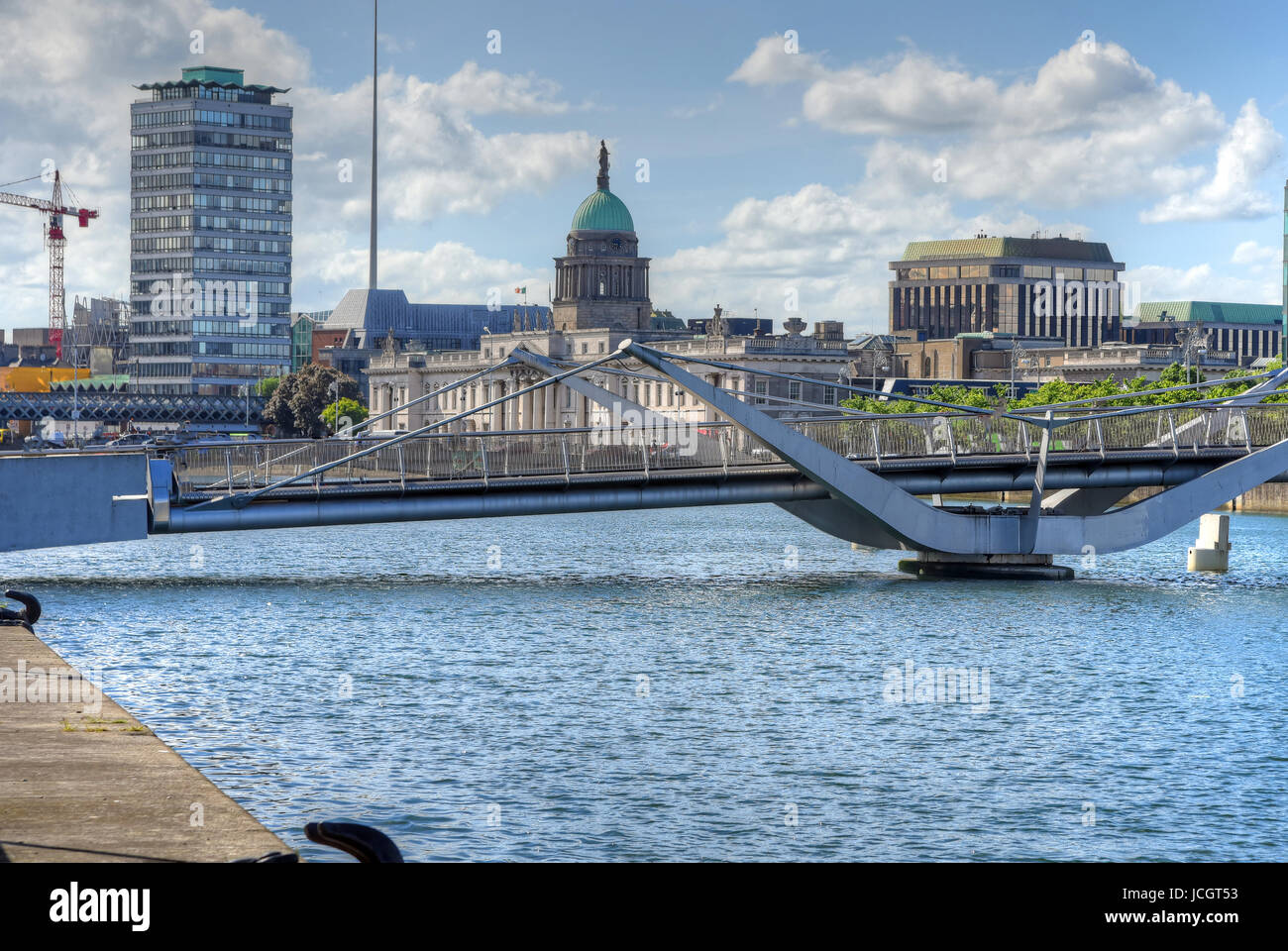 Custom house across river hi-res stock photography and images - Alamy