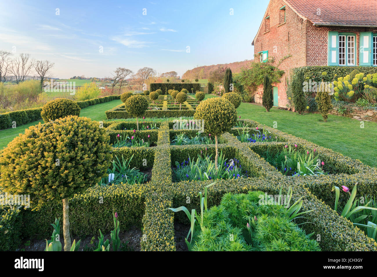 France, Nord (59), Cassel, Jardin de la Ferme du Mont des Récollets