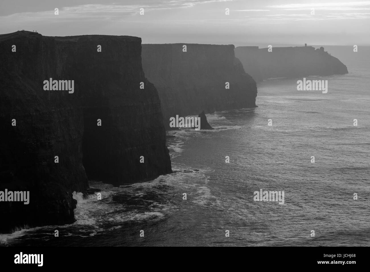 Cliffs moher Black and White Stock Photos & Images - Alamy