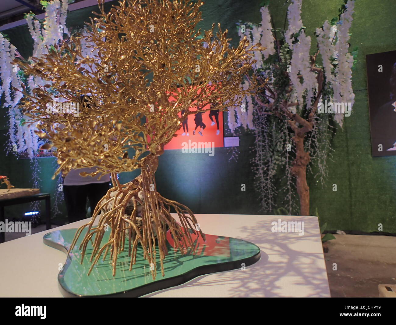 Pasay City, Philippines. 14th June, 2017. Handcrafted solid brass