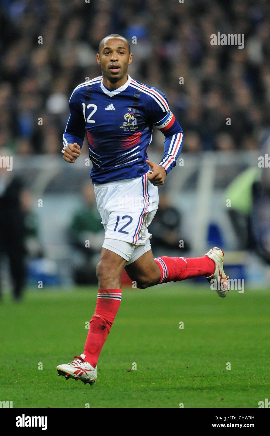 THIERRY HENRY FRANCE FRANCE V REPUBLIC OF IRELAND STADE DE FRANCE, PARIS, FRANCE 18 November 2009 GAA3987   RANCE V REPUBLIC OF IRELAND WORLD CUP QUALIFIER 2ND LEG     WARNING! This Photograph May Only Be Used For Newspaper And/Or Magazine Editorial Purposes. May Not Be Used For Publications Involving 1 player, 1 Club Or 1 Competition  Without Written Authorisation From Football DataCo Ltd. For Any Queries, Please Contact Football DataCo Ltd on +44 (0) 207 864 9121 Stock Photo