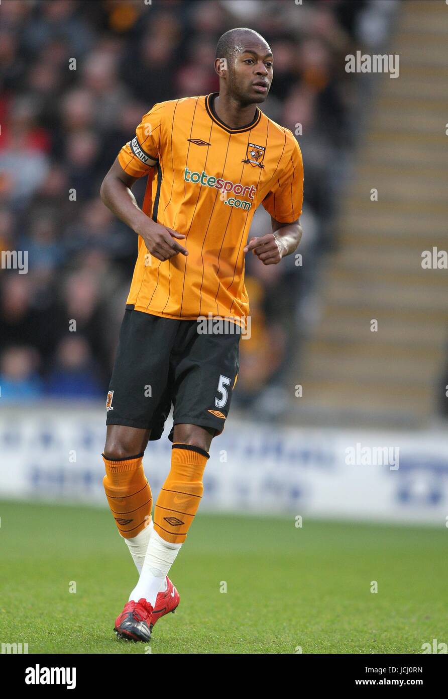 ANTHONY GARDNER HULL CITY FC HULL CITY V BLACKBURN ROVERS KC STADIUM, HULL, ENGLAND 12 December 2009 GAB6214     WARNING! This Photograph May Only Be Used For Newspaper And/Or Magazine Editorial Purposes. May Not Be Used For, Internet/Online Usage Nor For Publications Involving 1 player, 1 Club Or 1 Competition, Without Written Authorisation From Football DataCo Ltd. For Any Queries, Please Contact Football DataCo Ltd on +44 (0) 207 864 9121 Stock Photo