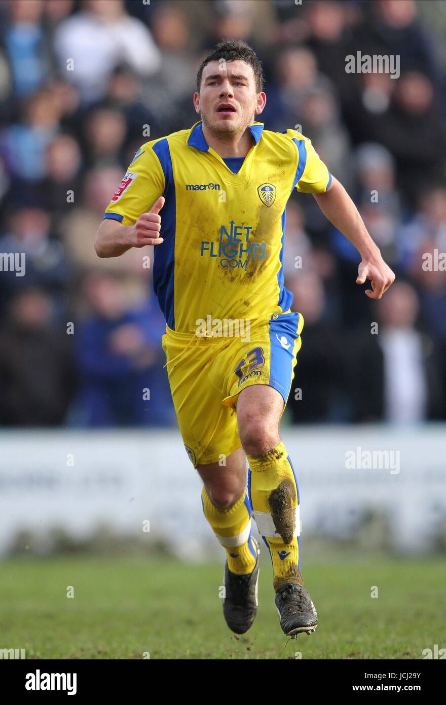 ROBERT SNODGRASS LEEDS UNITED FC STOCKPORT COUNTY V LEEDS UNITED EDGELEY PARK, STOCKPORT, ENGLAND 28 December 2009 GAB7509     WARNING! This Photograph May Only Be Used For Newspaper And/Or Magazine Editorial Purposes. May Not Be Used For, Internet/Online Usage Nor For Publications Involving 1 player, 1 Club Or 1 Competition, Without Written Authorisation From Football DataCo Ltd. For Any Queries, Please Contact Football DataCo Ltd on +44 (0) 207 864 9121 Stock Photo
