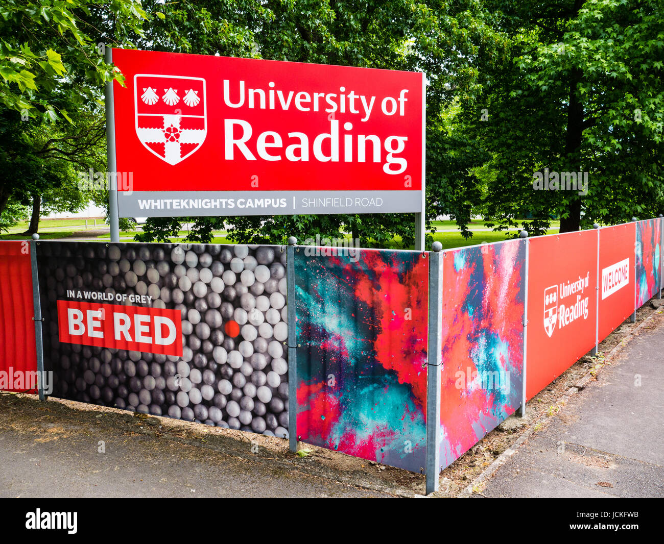 Reading University Sign, Whiteknights Campus, Reading, Berkshire, England, UK, GB. Stock Photo