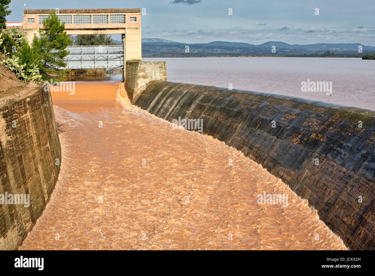 Panoramic view of the dam of Guadalen at full capacity, in the province of Jaen, Spain Stock Photo