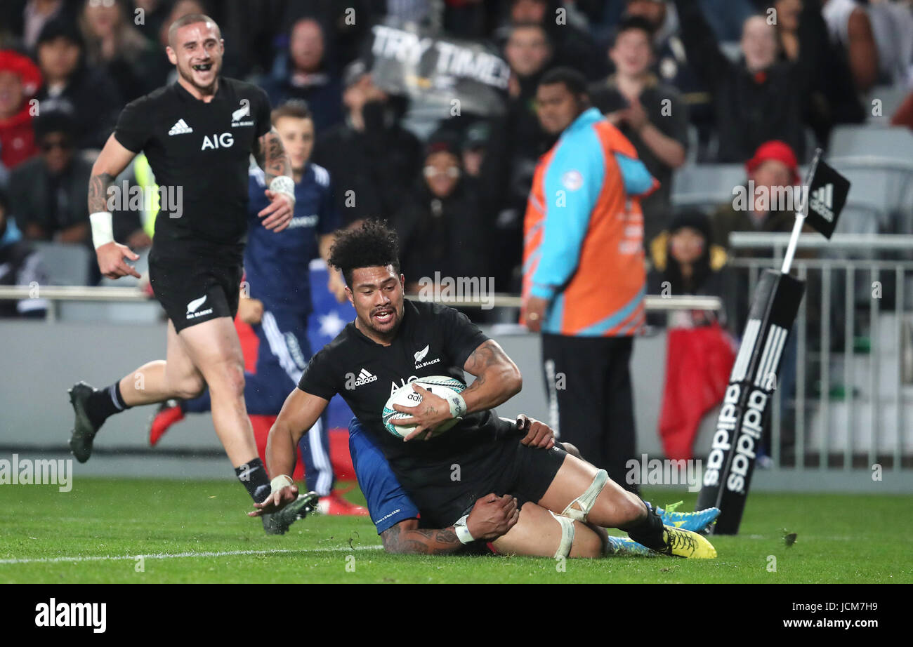 New Zealand's Ardie Savea scores his second try during the June International Test match at Eden's Park, Auckland. Stock Photo