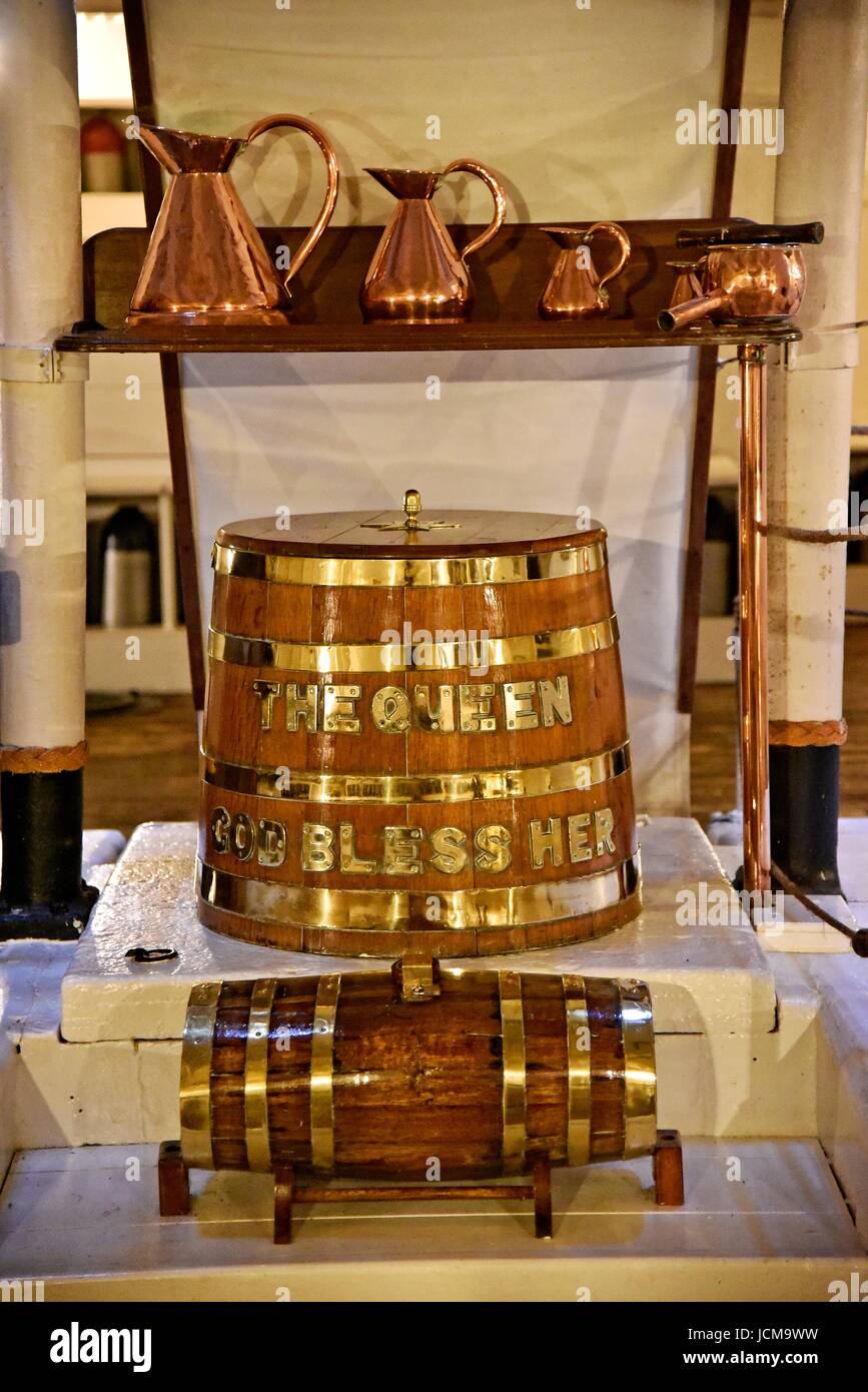 cholé bags