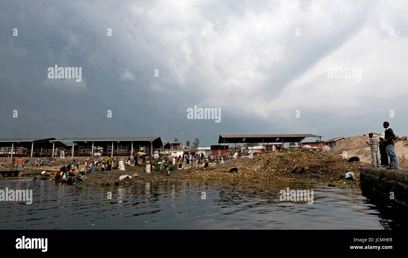 Port of Goma by Lake Kivu, market place as well as a rubbish dump in Virunga National Park, Eastern Congo Stock Photo