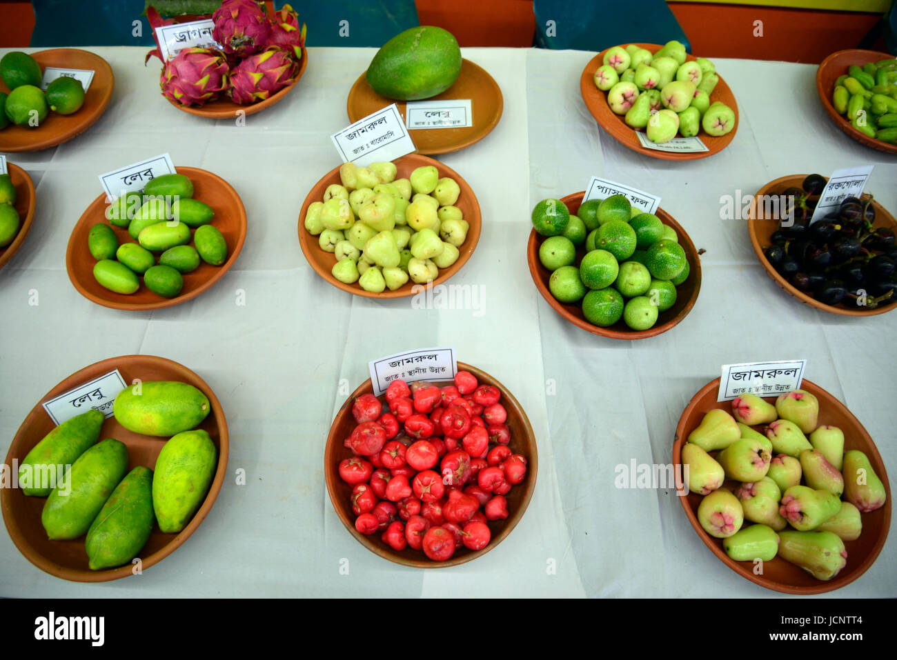 Bangladesh fruit hires stock photography and images Alamy