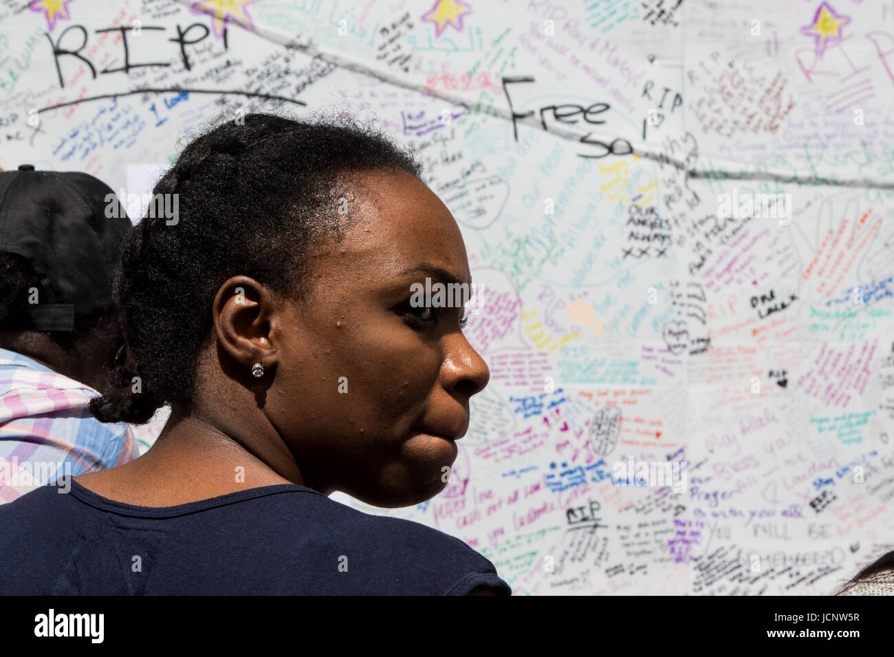 London, UK. 16th June, 2017. The Notting Hill community mourns the victims and comes together to help those who lost everything after the Grenfell Tower fire on Wednesday. Credit: Bettina Strenske/Alamy Live News Stock Photo