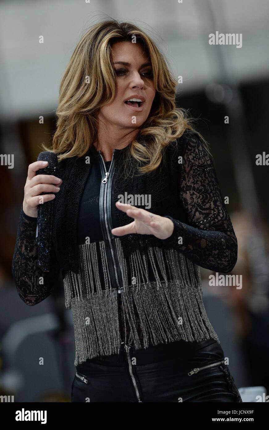 New York, NY, USA. 16th June, 2017. Shania Twain on stage for NBC Today