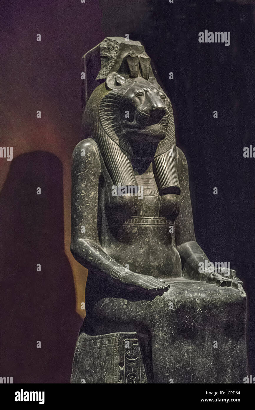 Sekhmet egyptian lion headed goddess hi-res stock photography and ...