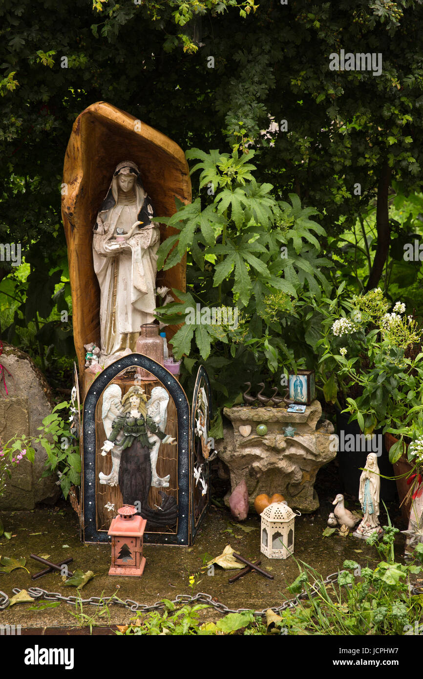 UK, London, Southwark, Redcross Way, Crossbones Garden, shrine in medieval unconsecrated graveyard Stock Photo