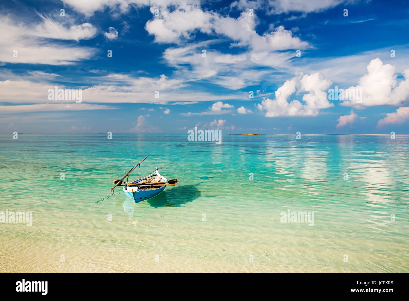 Beautiful Tropical Beach Boat In Hi res Stock Photography And Images Beautiful Tropical Beach Boat In Hi res Stock Photography And Images