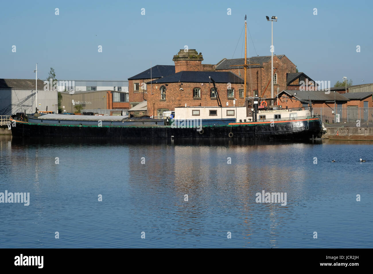 Houseboat Ambulant in Gloucester docks for maintenance and repairs Stock Photo