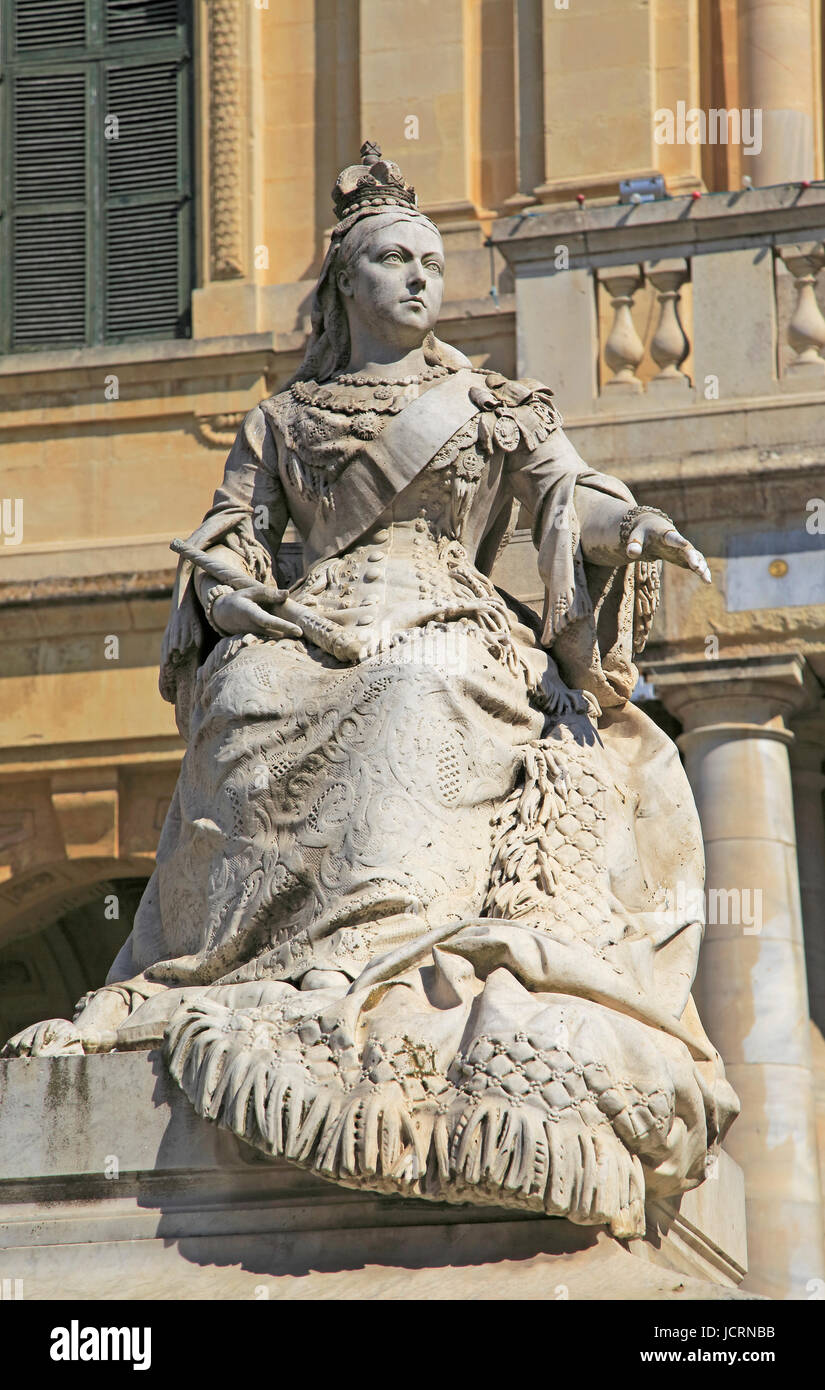 Queen Victoria statue in front of National Library building, Republic