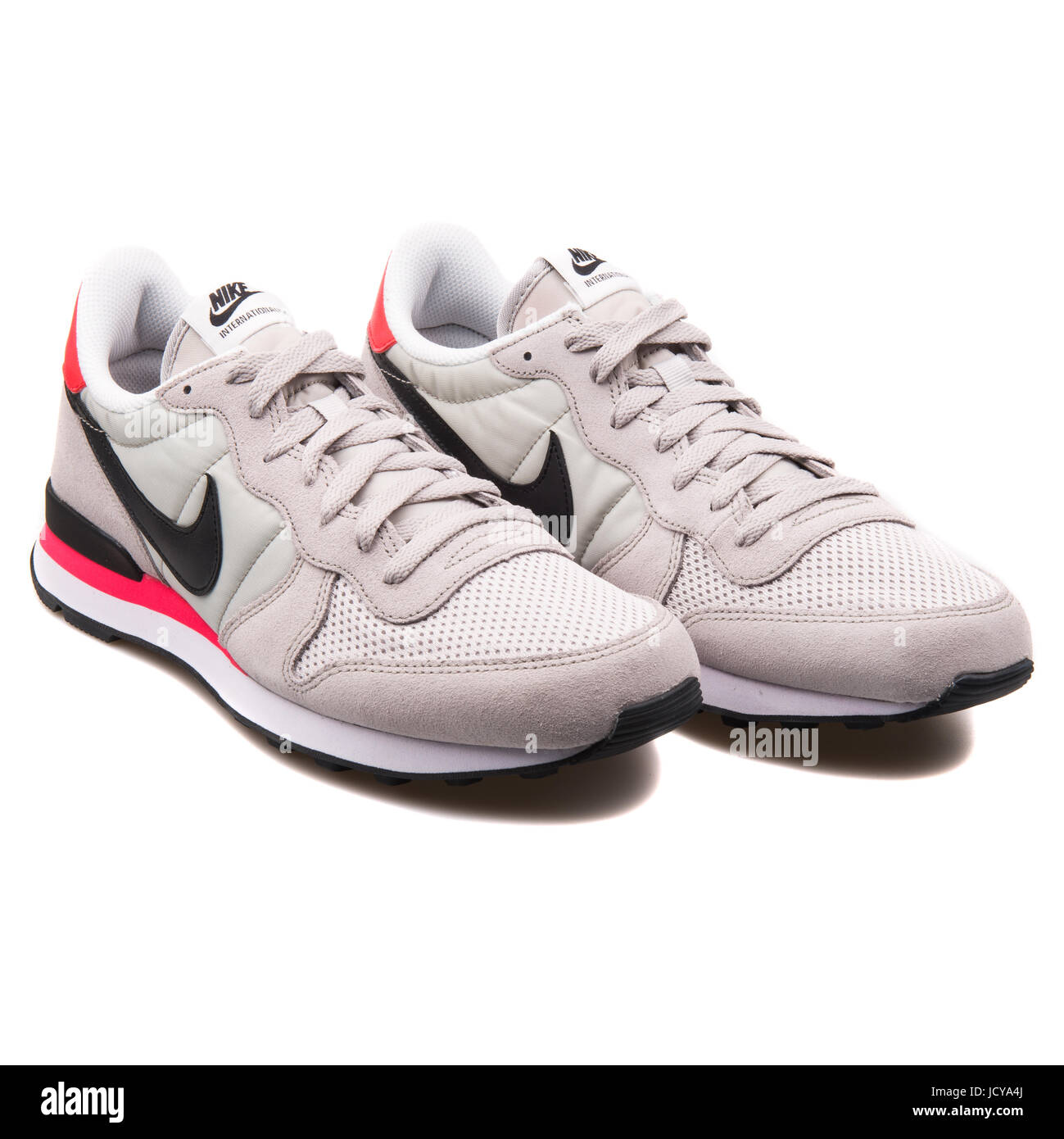 Nike Internationalist Neutral Grey, Black and infra Red Men's Shoes - 631754-006 Stock Photo - Alamy