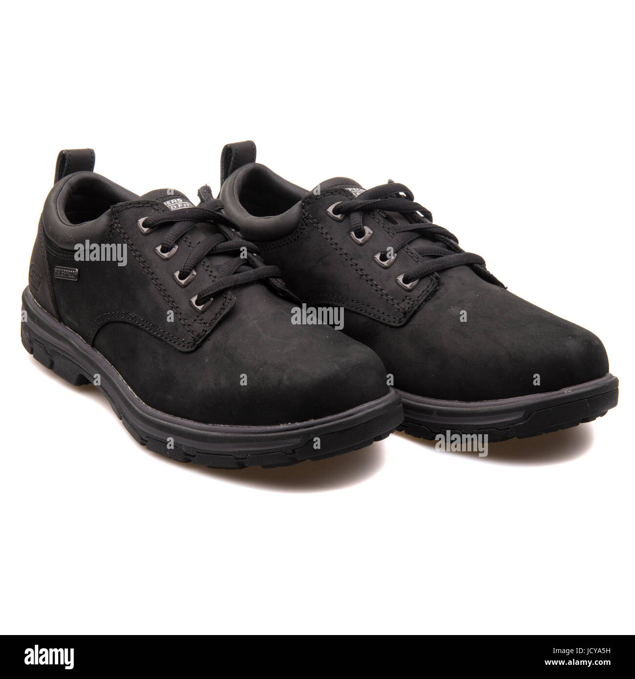 Skechers Segment Bertan Black Men's Leather Shoes - 64517-BLK Stock Photo -  Alamy