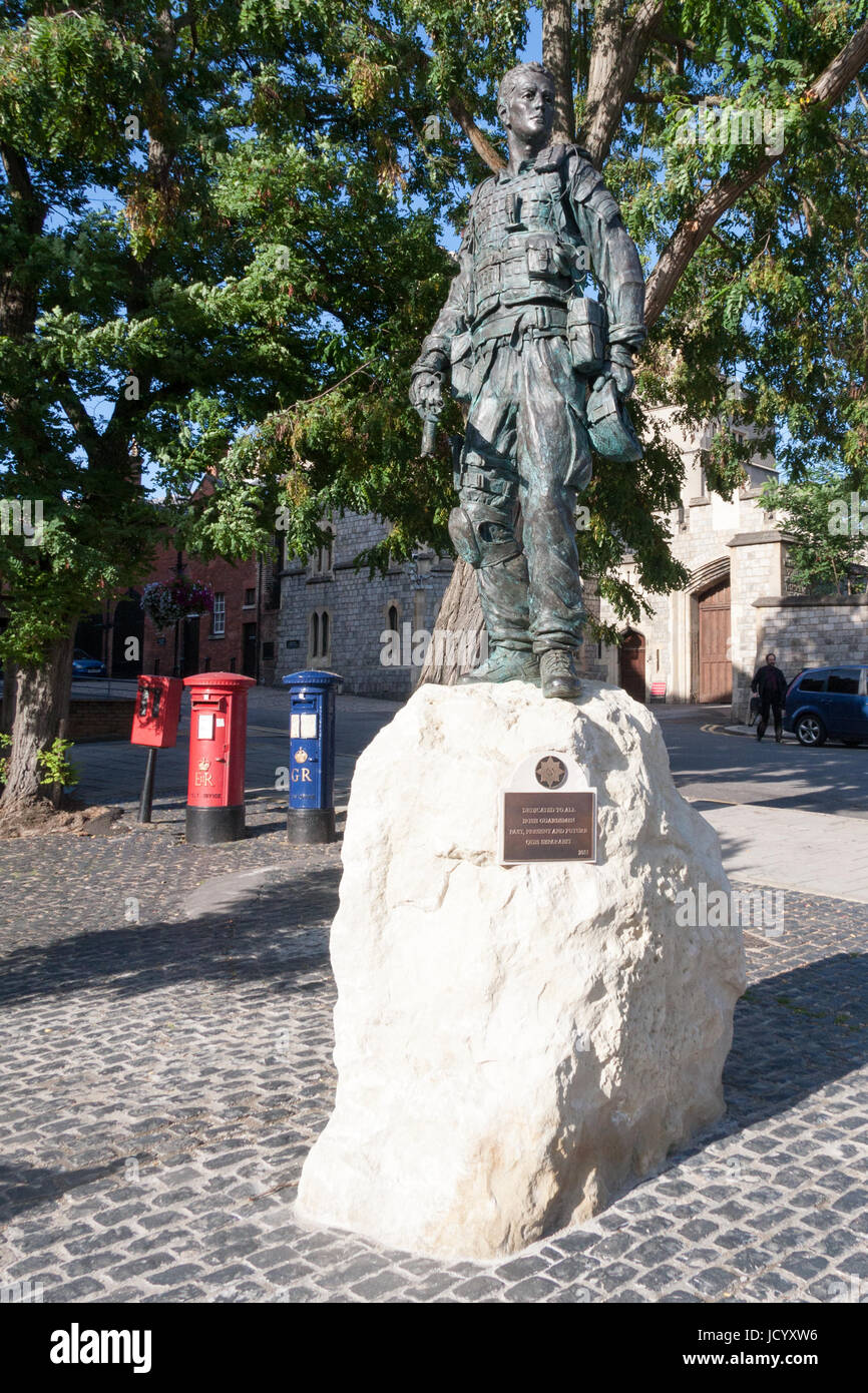Bronze statue monument to Irish guardsmen, Windsor, Berkshire, England, United Kingdom Stock Photo