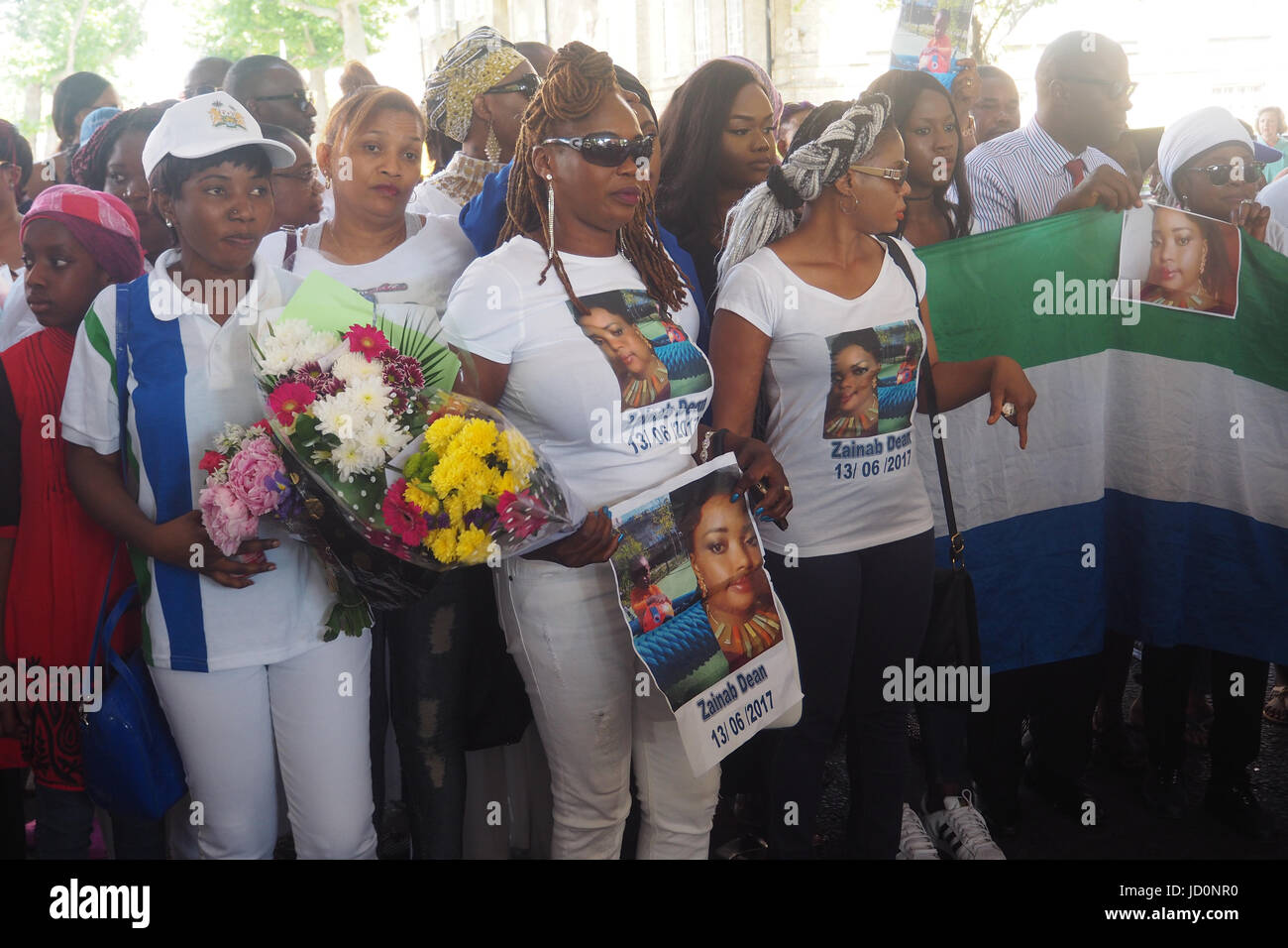 London.UK.17th June.2017. The family of  Grenfell Tower victim Zainab Dean march through North Kensington. London.UK  © Brian Minkoff/Alamy Live News Stock Photo