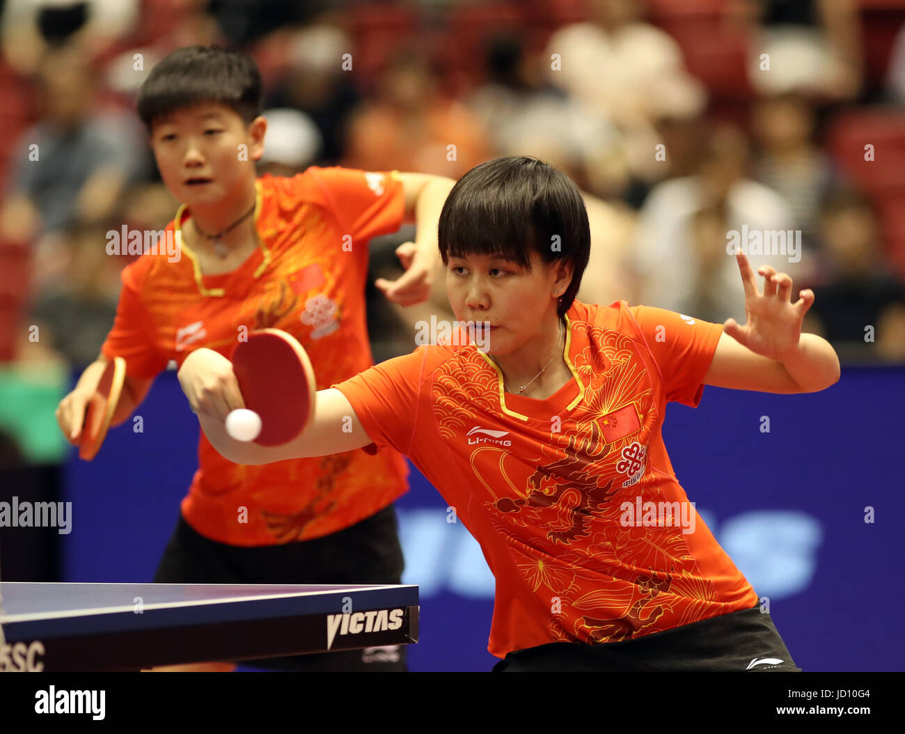 Tokyo, Japan. 17th June, 2017. Chinese table tennis players Chen