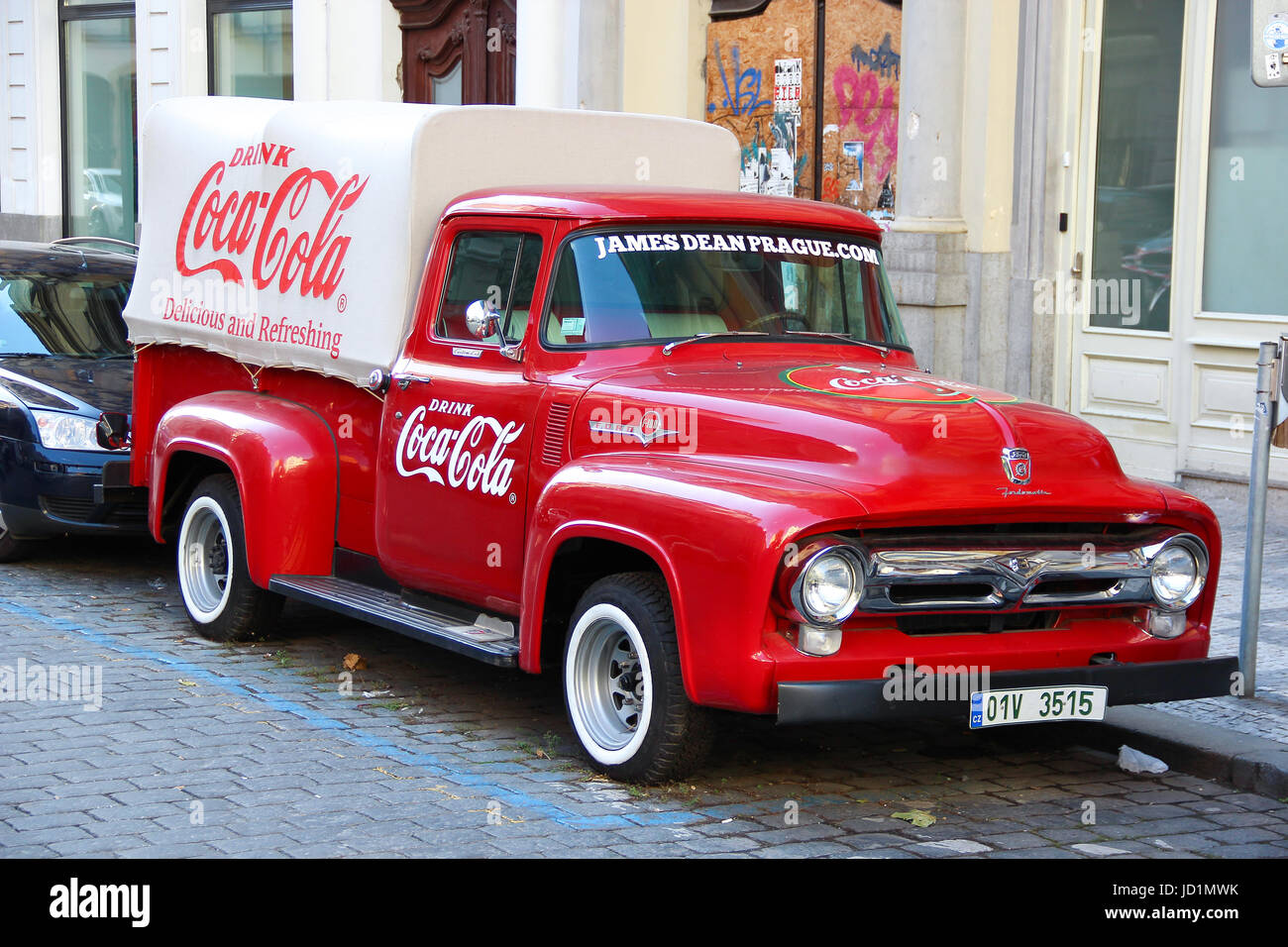 Coca-Cola Classic Truck Coca-Cola Classic Truck