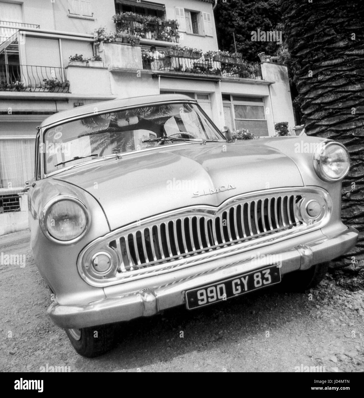 FRANCE - SIMCA VEDETTE BERLINE 50's - VAR SOUTH OF FRANCE - FRENCH CAR - VINTAGE FRENCH CAR © Frédéric BEAUMONT Stock Photo