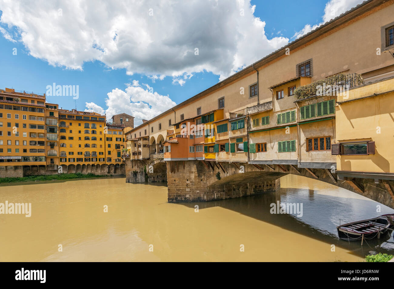 The river Arno and Ponte Vecchio bridge in Firenze (), Italy Stock Photo