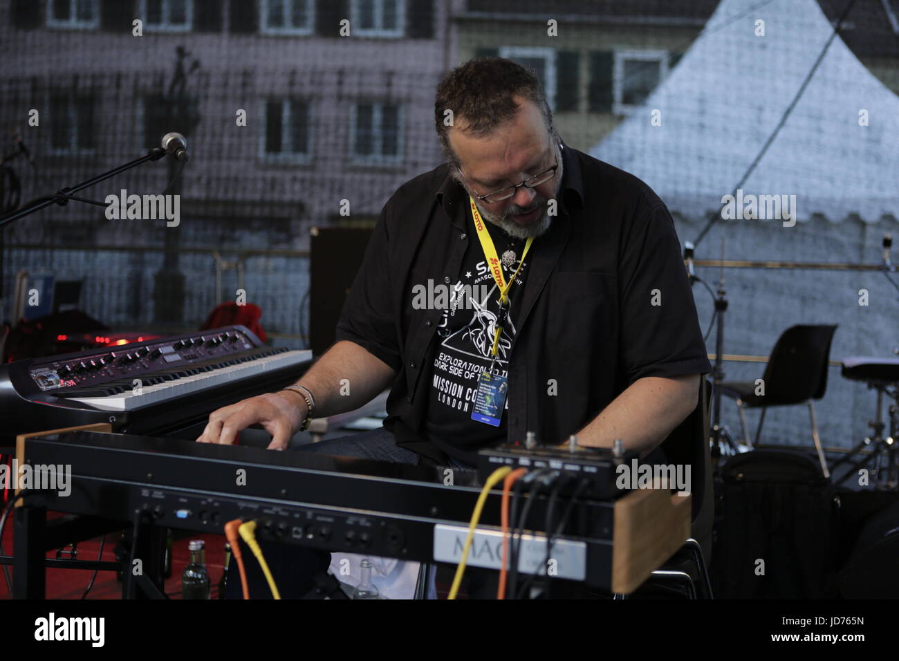 Worms, Germany. 18th June 2017. Frank Tischer from the Miller Anderson Band  plays the keyboards live on stage at the 2017 Jazz and Joy Festival in  Worms in Germany. Credit: Michael Debets/Alamy