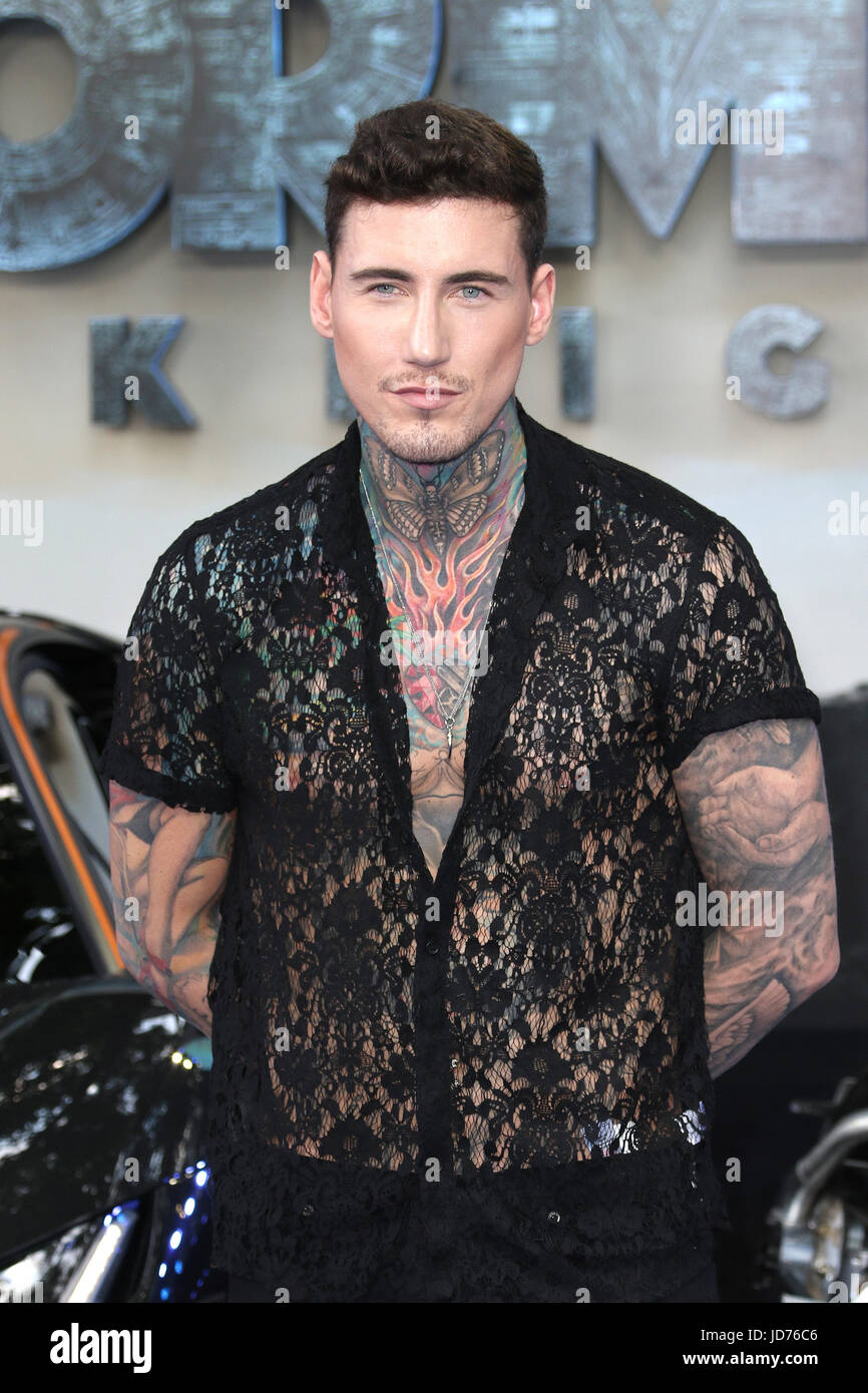 Transformers The Last Knight Global Premiere Stock Photo Alamy