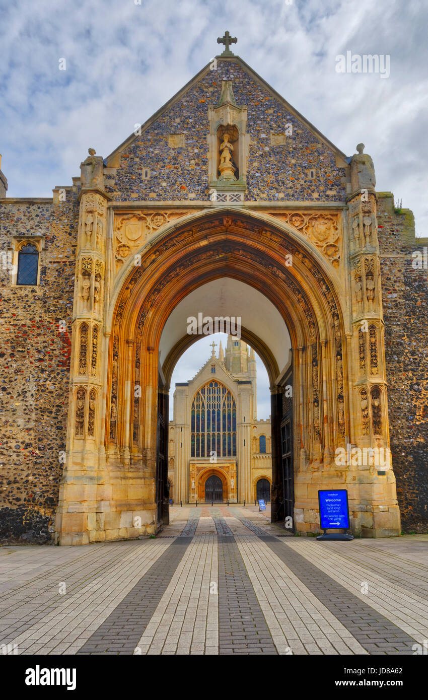Looking through an arched doorway to Norwich Cathedral, Norwich, North Norfolk Stock Photo