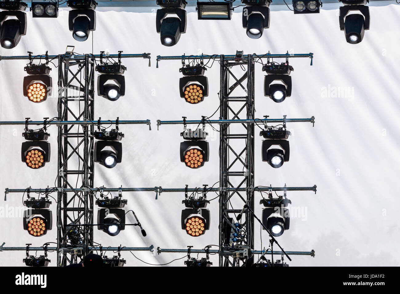 spot light system for illumination of outdoor stage during performance