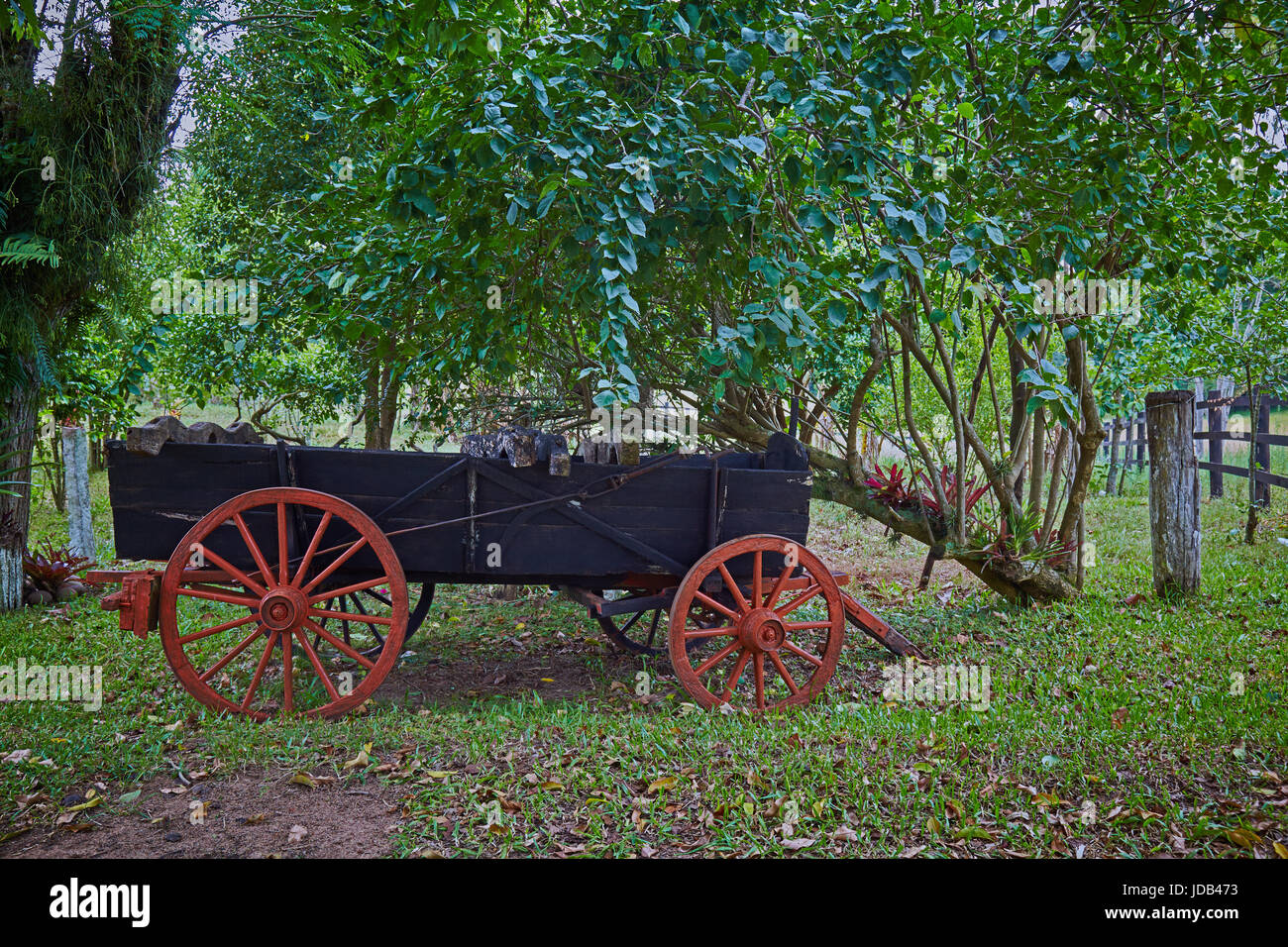 Green farm wagon hires stock photography and images Alamy