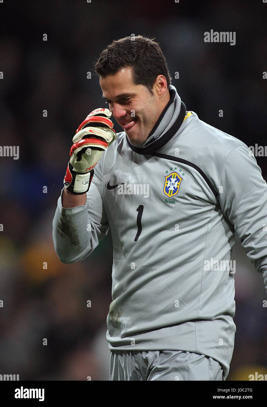 JULIO CESAR BRAZIL & INTER MILAN EMIRATES STADIUM LONDON ENGLAND 10