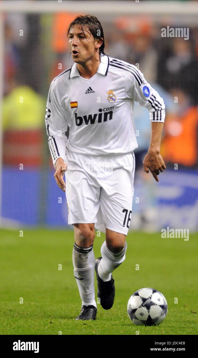 GABRIEL HEINZE REAL MADRID ANFIELD LIVERPOOL ENGLAND 10 March 2009 Stock Photo