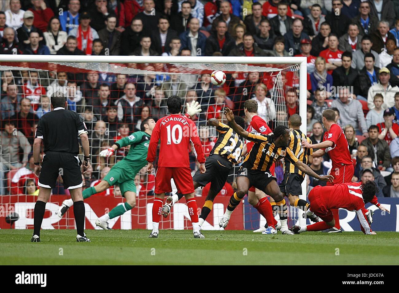 MANUCHO HEADS HULLS EQUALISER MIDDLESBROUGH V HULL CITY THE RIVERSIDE MIDDLESBROUGH ENGLAND 11