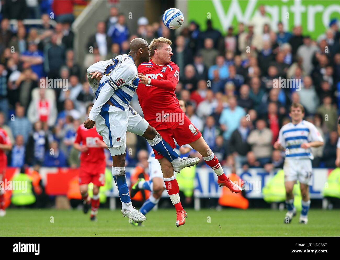 MICHAEL DUBERRY GARRY O'CONNOR READING V BIRMINGHAM CITY MADEJSKI STADIUM READING ENGLAND 03 May 2009 Stock Photo