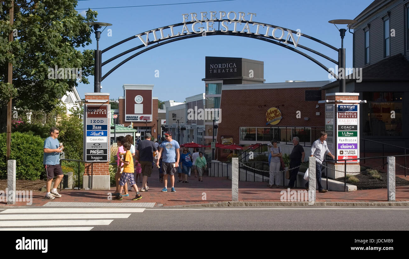 Shoppers in Freeport, Maine Stock Photo