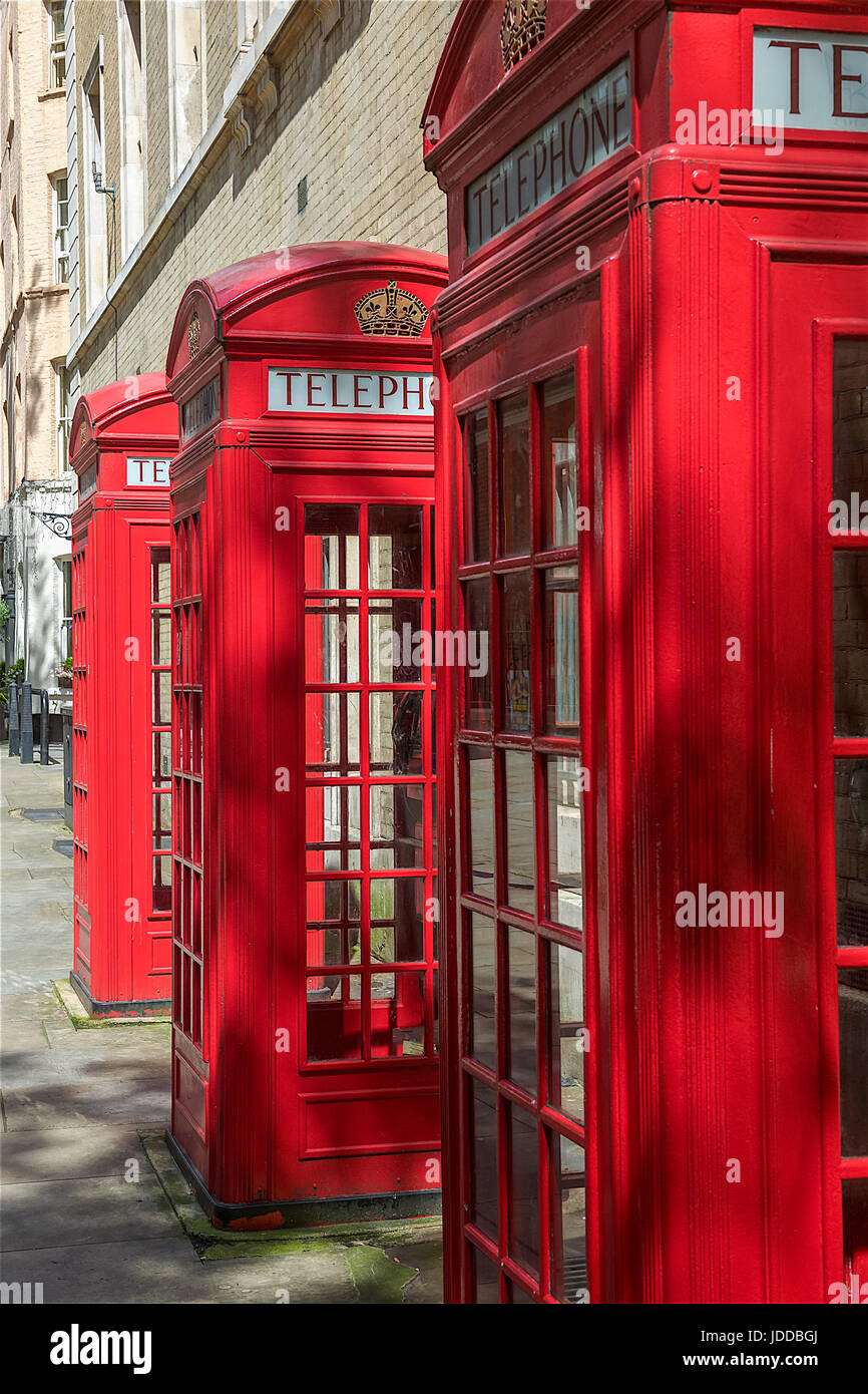 Telephone booths hi-res stock photography and images - Alamy