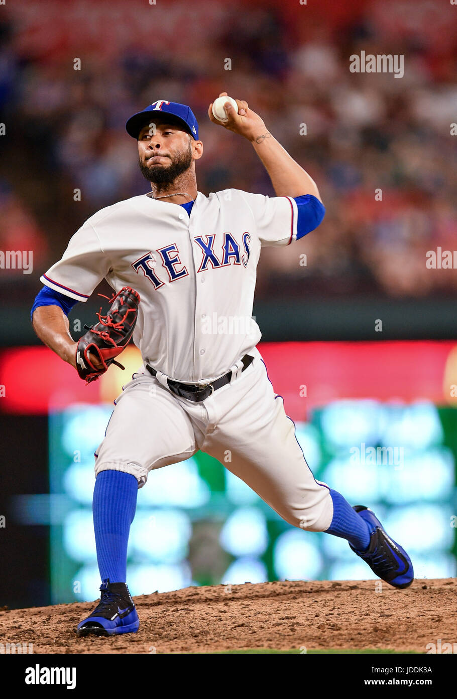June 16th, 2017:.Texas Rangers relief pitcher Dario Alvarez (39 ...