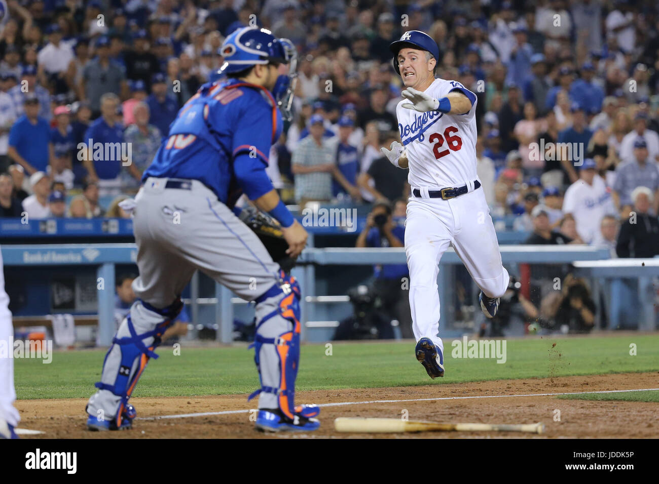 Los Angeles, CA, USA. 19th June, 2017. Los Angeles Dodgers second