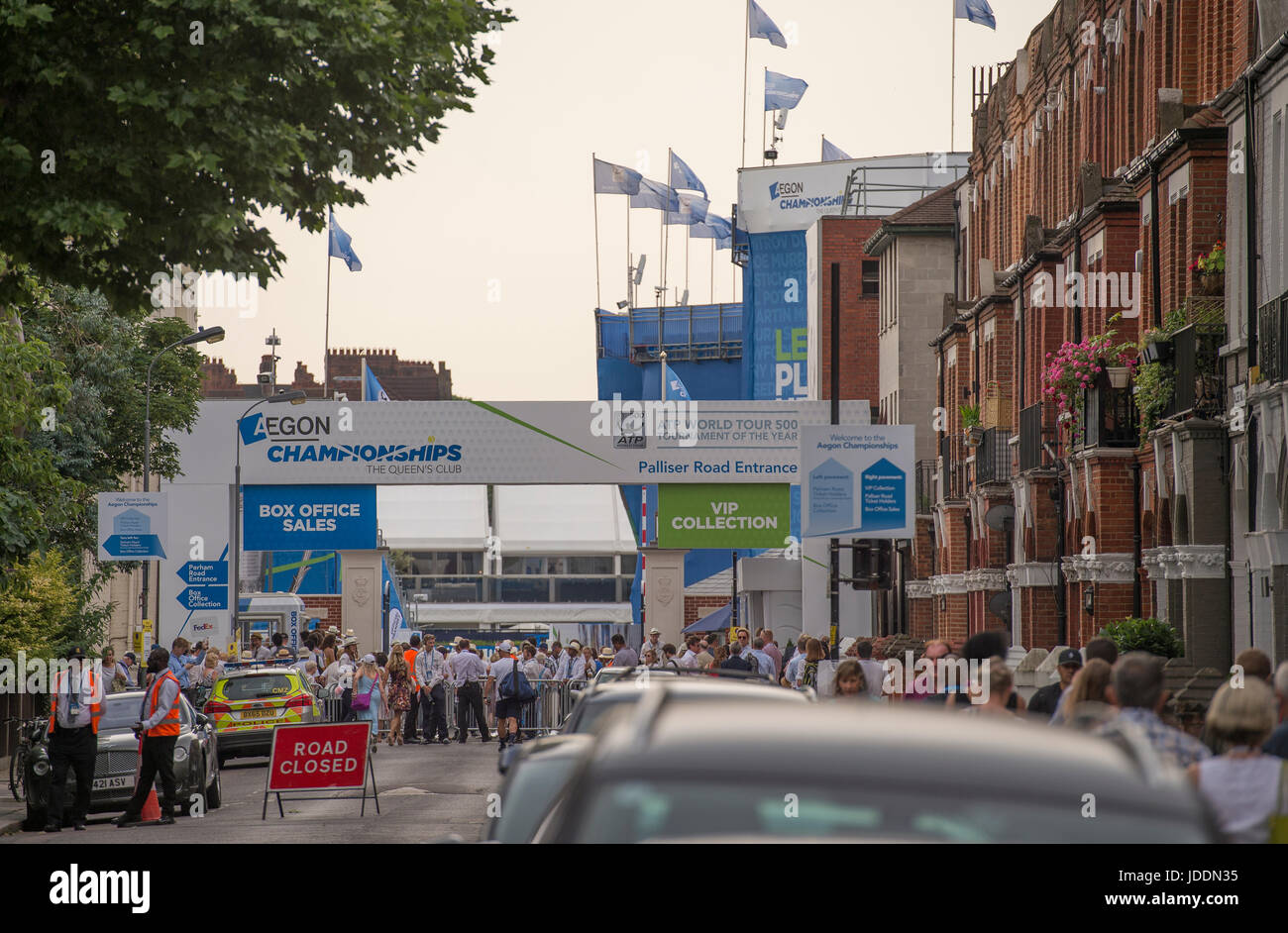The Queen's Club, London, UK. 20th June, 2017. Spectators arrive in