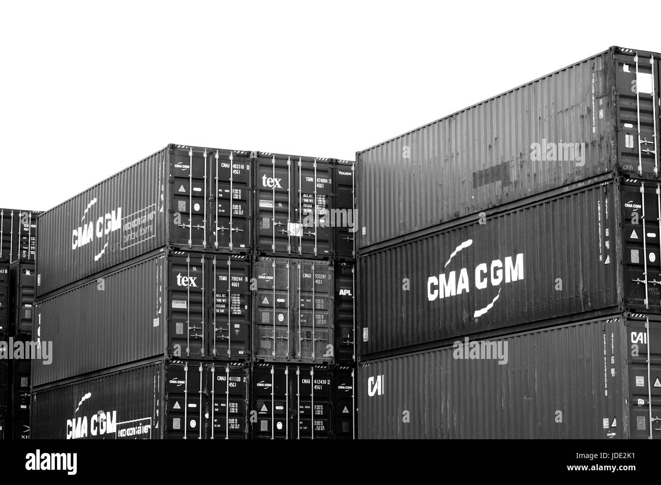 Shipment containers Black and White Stock Photos & Images - Alamy