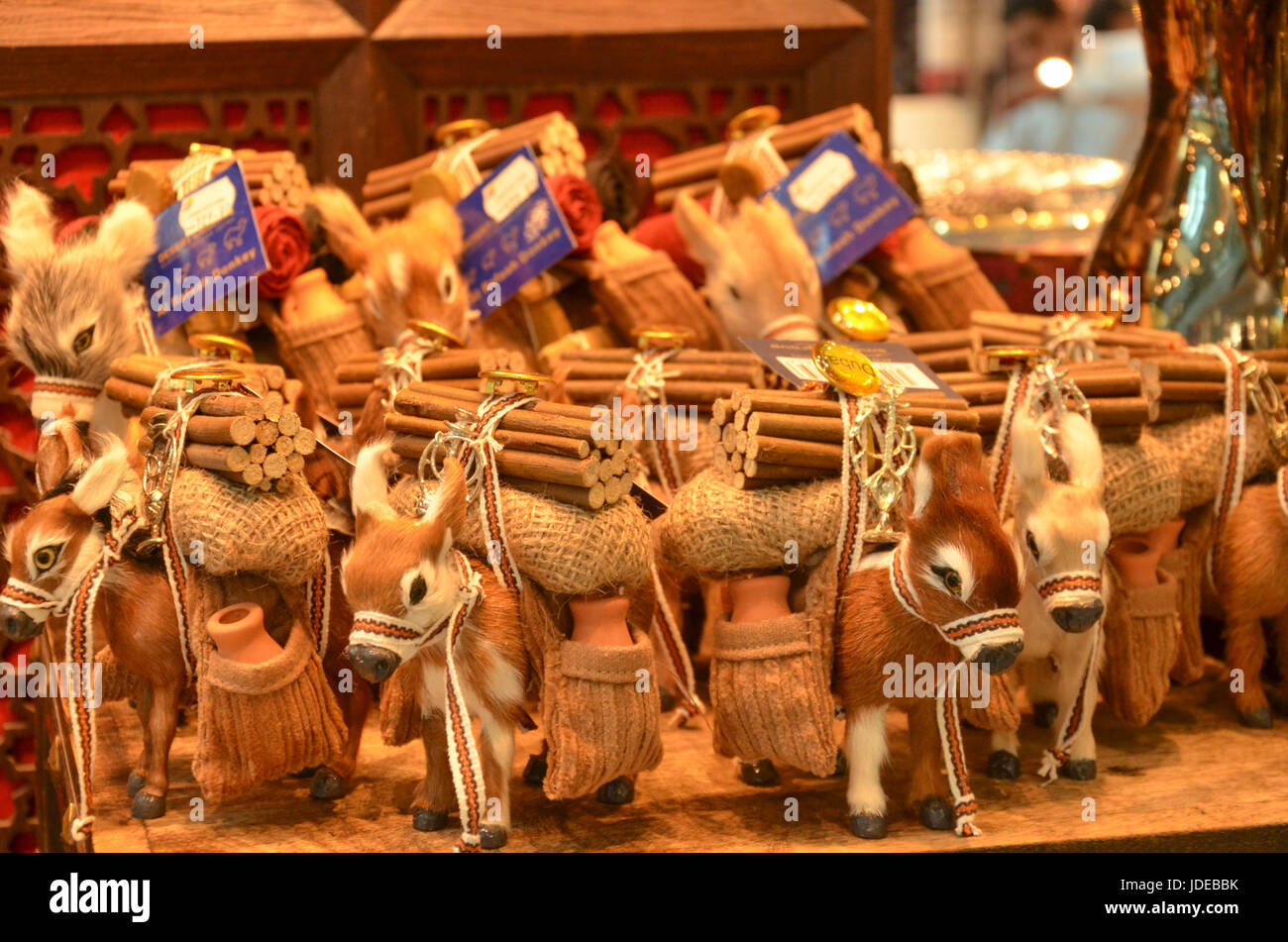 Souvenirs at Dubai International Airport, Dubai / UAE Stock Photo Alamy